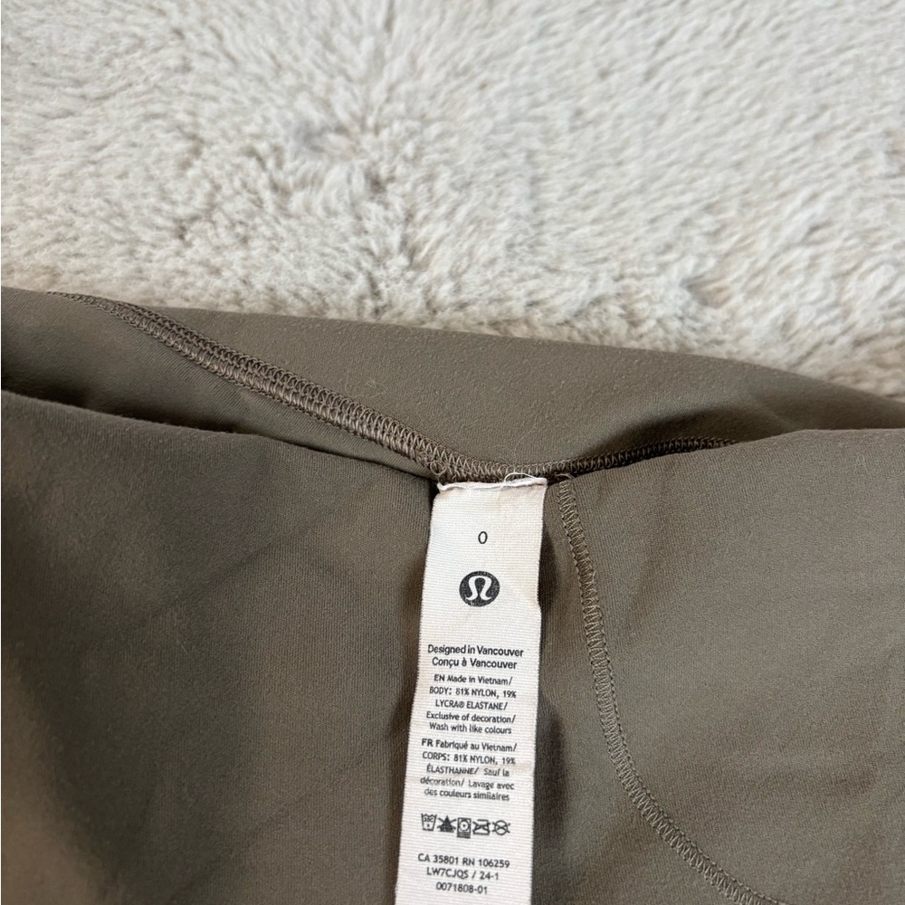 Lululemon High Rise Short 4” - Picture 6 of 7